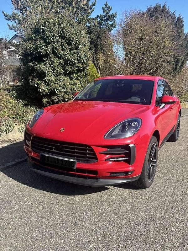 Gebraucht Porsche Macan 245 PS (180 kW) 2020 Rot SUV