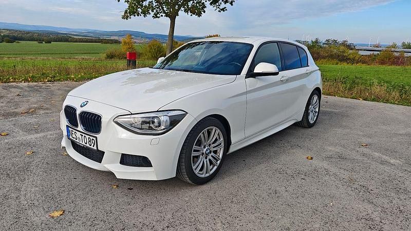 Weiß Gebraucht 2013 BMW 125 Performance Kleinwagen | 10.800 € (Guter Preis) - Bild 1/4