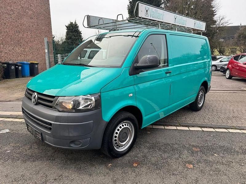 Grün Gebraucht 2013 VW Transporter Van | 9.999 € - Bild 1/4