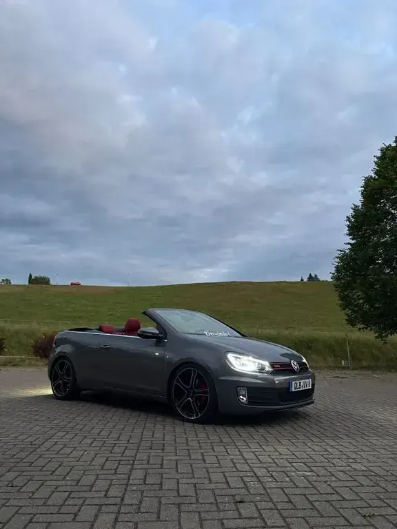 Gebraucht VW Golf Cabriolet 105 PS (77 kW) 2012 Grau Cabrio