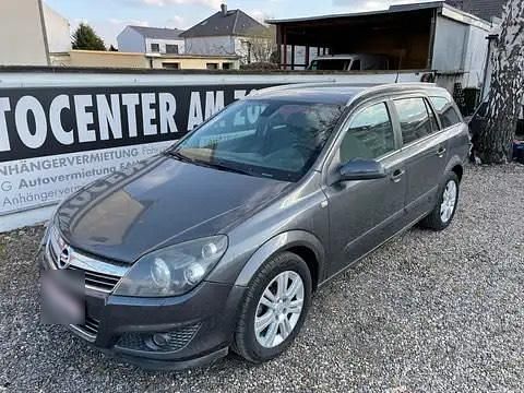 Gebraucht Opel Astra Selection 115 PS (84 kW) 2009 Grau Kombi