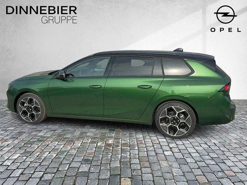 Neu Opel Astra Ultimate 145 PS (106 kW) 2026 Grün (metallic) Kombi