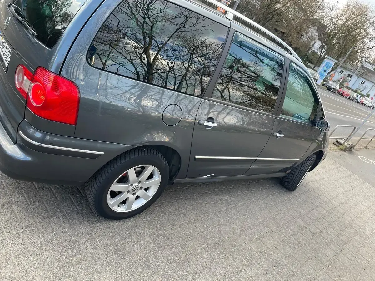 Gebraucht VW Sharan 140 PS (102 kW) 2006 Grau Van / Kleinbus