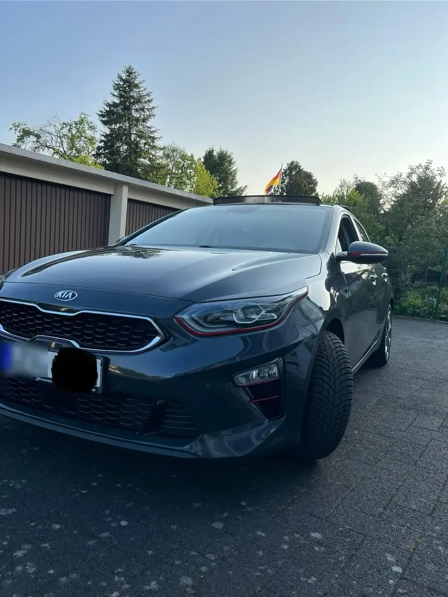Gebraucht Kia Ceed Platinum 140 PS (102 kW) 2018 Grau Kleinwagen