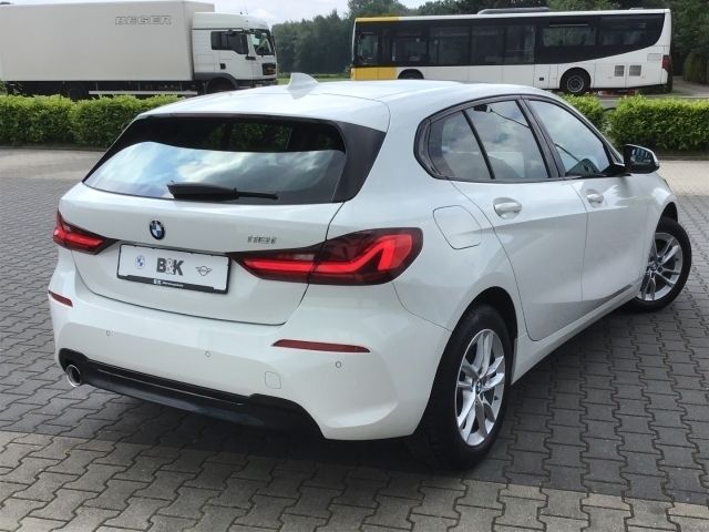 Gebraucht BMW 118 Sport Line 140 PS (102 kW) 2021 Weiß alpinweiss 3 Kleinwagen