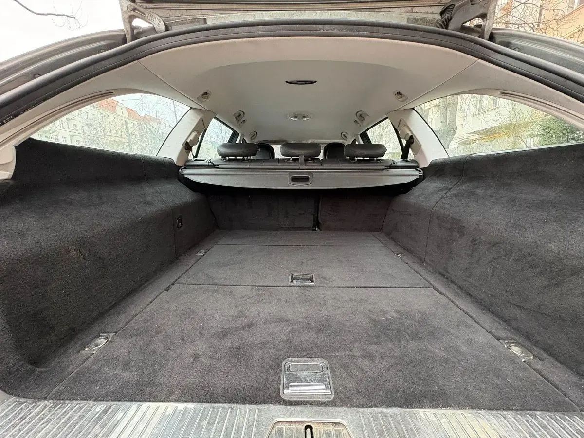 Gebraucht Mercedes E220 Avantgarde 170 PS (125 kW) 2009 Grau Kombi
