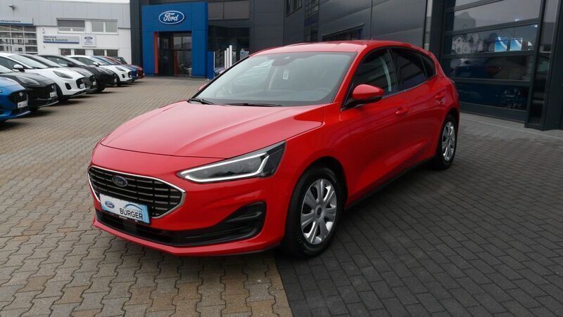 Rot Gebraucht 2023 Ford Focus Titanium X Limousine | 22.950 € (Etwas zu teuer) - Bild 1/4