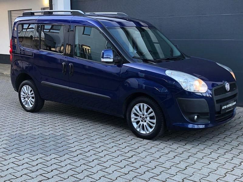 Gebraucht Fiat Doblò 90 PS (66 kW) 2013 Blau Van / Kleinbus