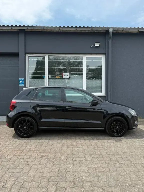 Gebraucht VW Polo LOUNGE 110 PS (80 kW) 2016 Schwarz Limousine