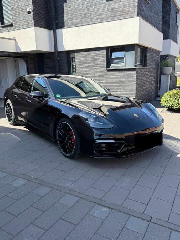 Schwarz Gebraucht 2019 Porsche Panamera GTS Sport Turismo Limousine | 92.500 € (Etwas zu teuer) - Bild 1/4