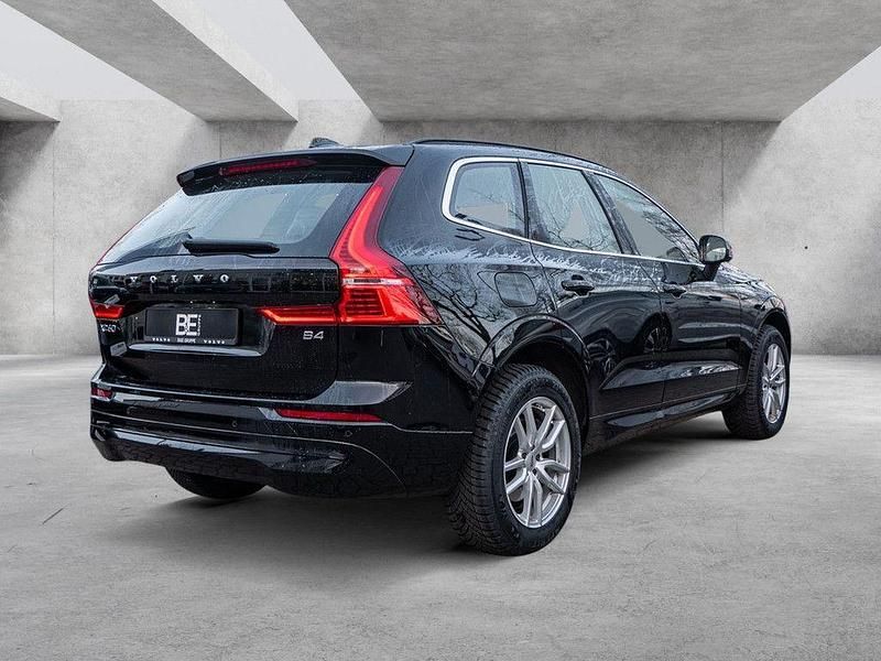 Gebraucht Volvo XC60 Core 197 PS (144 kW) 2022 Schwarz SUV