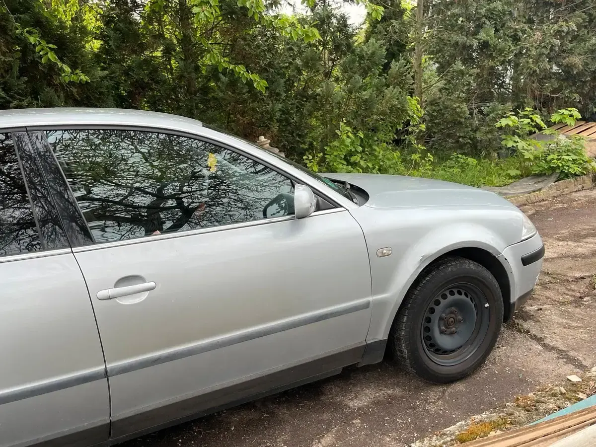 Gebraucht VW Passat 102 PS (75 kW) 2001 Limousine