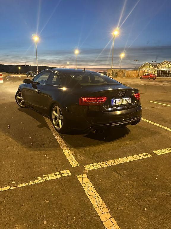 Second-hand Audi A5 Performance 265 CP (194 kW) 2009 Negru Coupe