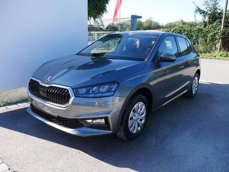 Graphite grau metallic Neu 2025 Skoda Fabia Selection Limousine | 17.690 € (Superpreis) - Bild 1/4
