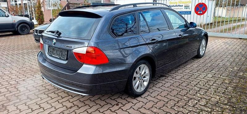 Gebraucht BMW 318 143 PS (105 kW) 2007 Grau Kombi