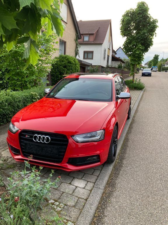Rot Gebraucht 2012 Audi S4 Sport Kombi | 19.800 € (Guter Preis) - Bild 1/4
