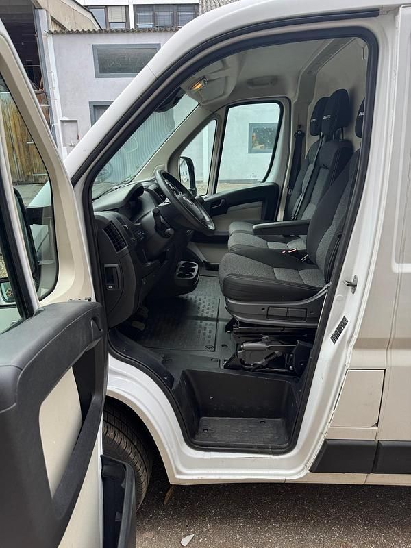 Gebraucht Fiat Ducato 140 PS (102 kW) 2019 Weiß Van