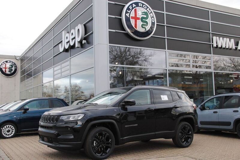 Schwarz Neu 2025 Jeep Compass North SUV | 38.880 € (Fairer Preis) - Bild 1/4