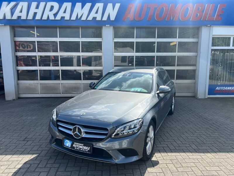 Selenitgrau metalliclack Gebraucht 2020 Mercedes C180 Kombi | 24.299 € (Superpreis) - Bild 1/4