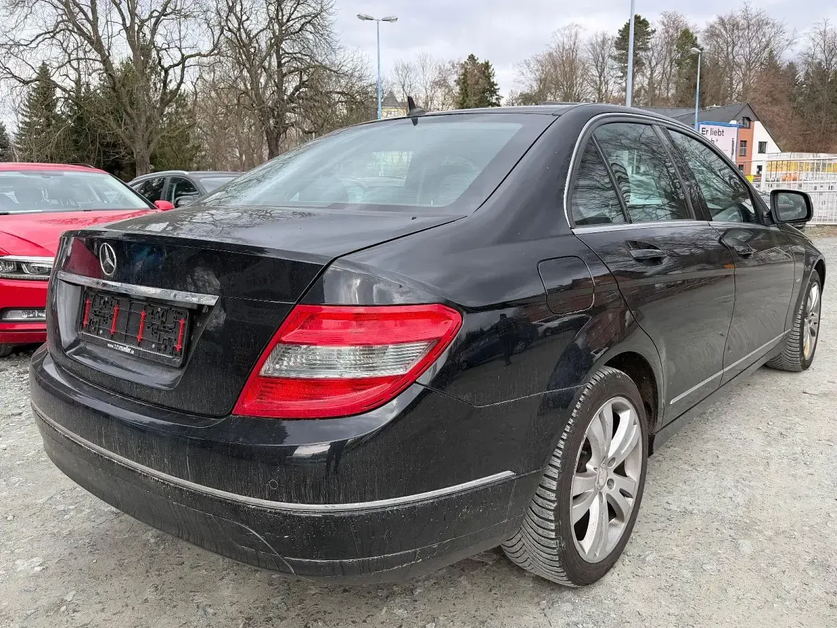 Gebraucht Mercedes C180 156 PS (114 kW) 2007 Schwarz Limousine