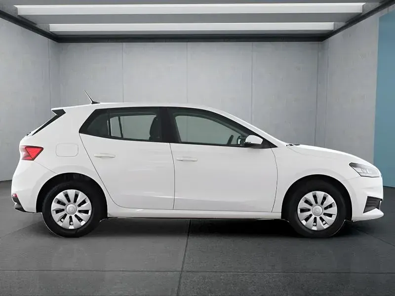 Gebraucht Skoda Fabia 65 PS (47 kW) 2024 Weiß Kleinwagen