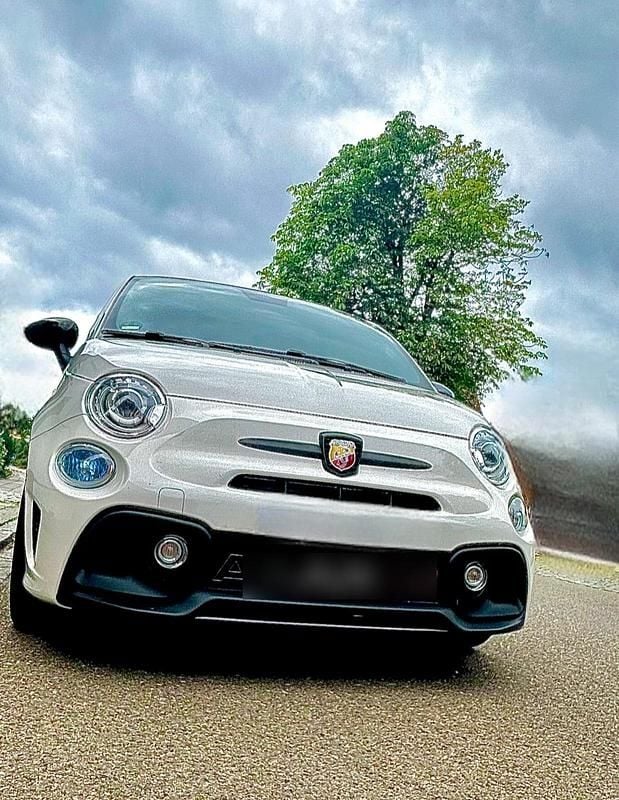 Weiß Gebraucht 2018 Abarth 595 Competizione Kleinwagen | 20.999 € (Etwas zu teuer) - Bild 1/2