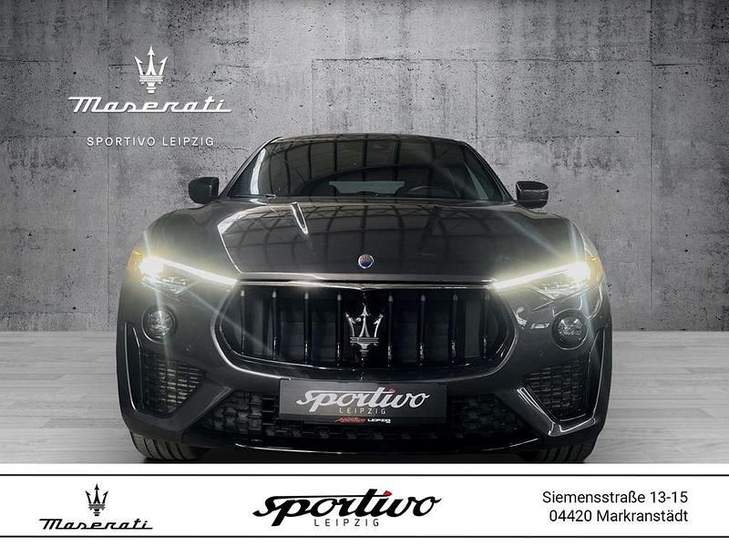 Grau Gebraucht 2022 Maserati Levante SUV | 69.444 € (Teuer) - Bild 1/4