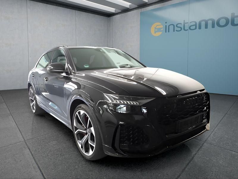 Schwarz Gebraucht 2024 Audi RS Q8 SUV | 119.449 € (Fairer Preis) - Bild 1/4
