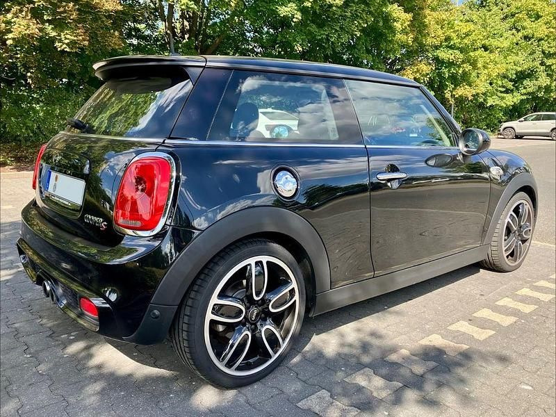 Gebraucht Mini Cooper S 192 PS (141 kW) 2015 Schwarz Kleinwagen