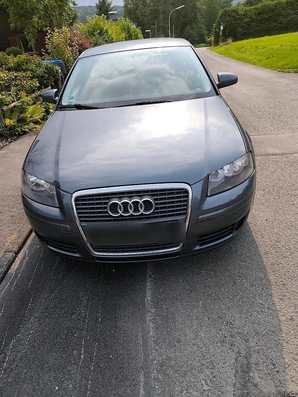 Grau Gebraucht 2008 Audi A3 Limousine | 1.900 € - Bild 1/4