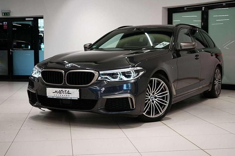 Sophistograu Gebraucht 2019 BMW 550 M Sport Kombi | 35.949 € (Guter Preis) - Bild 1/4