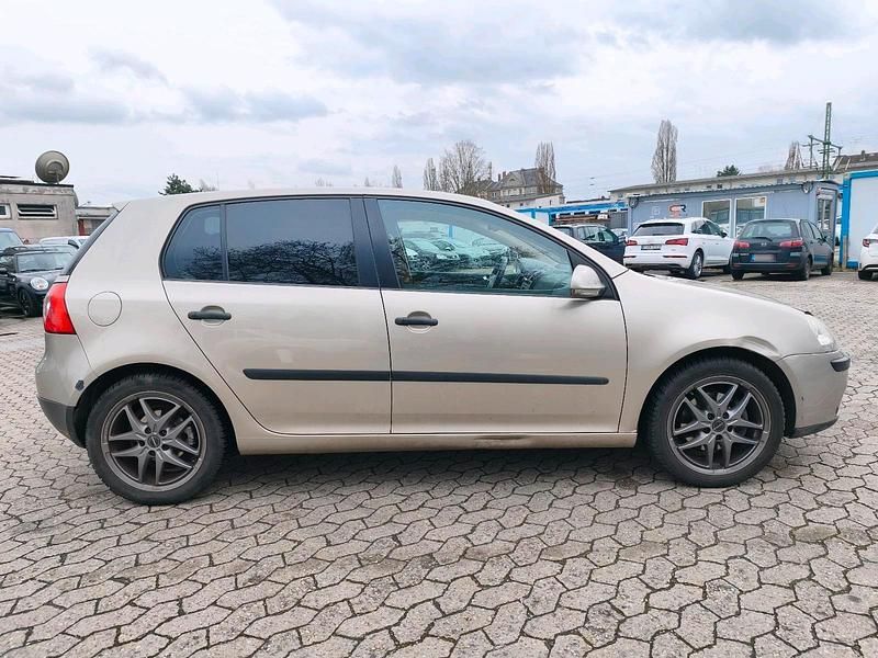 Gebraucht VW Golf IV 150 PS (110 kW) 2004 Beige Limousine