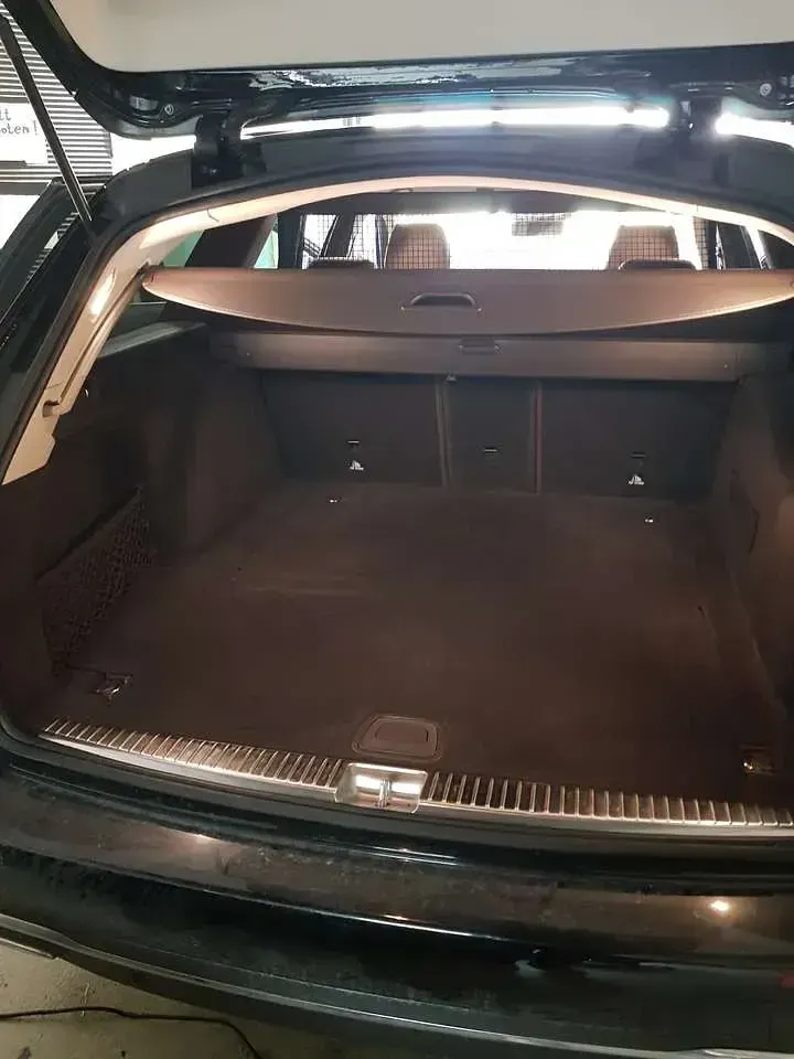 Gebraucht Mercedes E220 Avantgarde 194 PS (142 kW) 2019 Schwarz Kombi