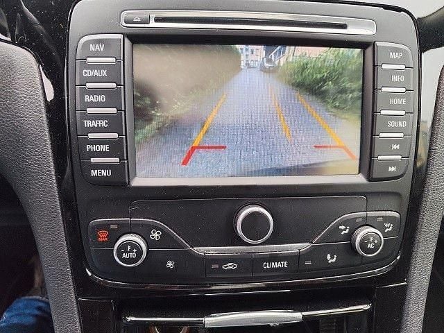 Gebraucht Ford S-MAX Titanium 160 PS (117 kW) 2011 Blau Van / Kleinbus