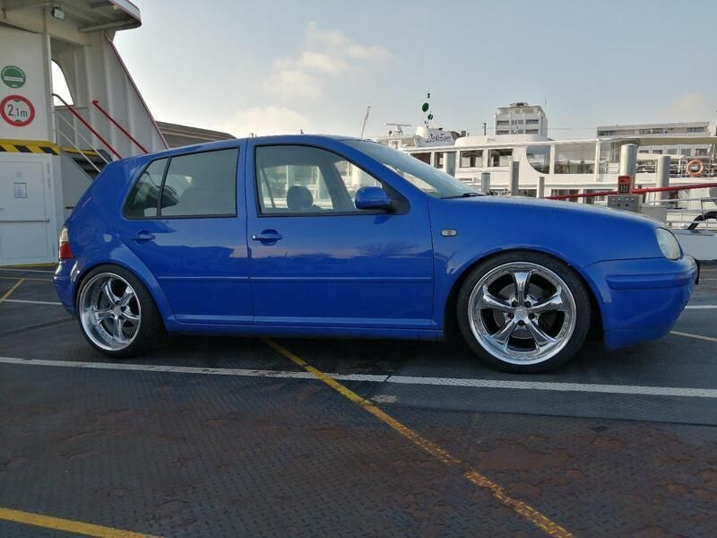 Blau Gebraucht 1998 VW Golf IV GTI Limousine | 1.700 € - Bild 1/4