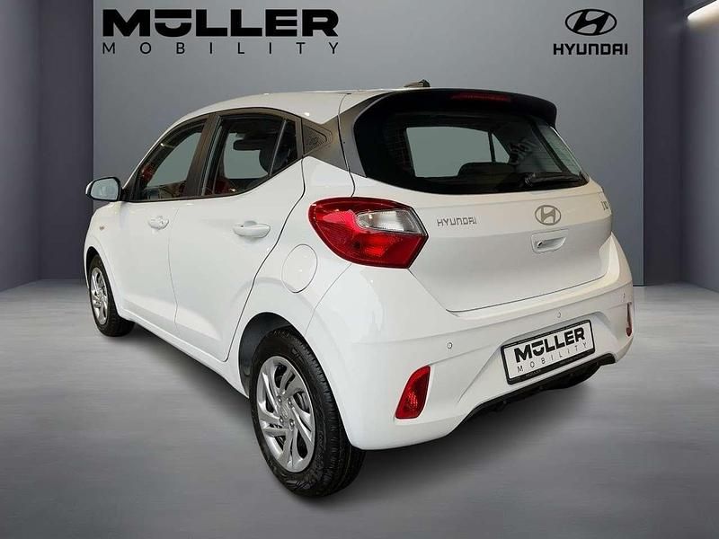 Gebraucht Hyundai i10 Select 63 PS (46 kW) 2025 Weiß Kleinwagen