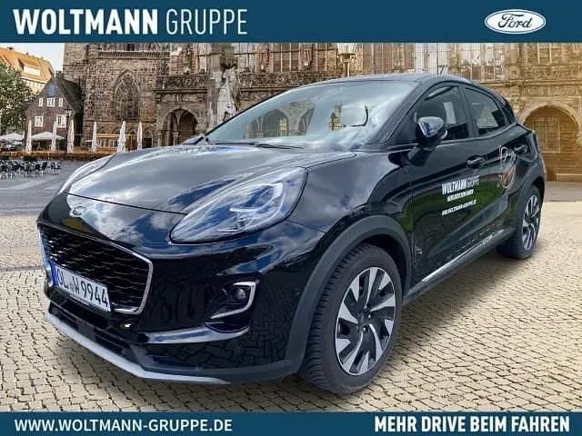 Obsidianschwarz metallic Gebraucht 2023 Ford Puma Titanium Coupé | 19.950 € (Fairer Preis) - Bild 1/4
