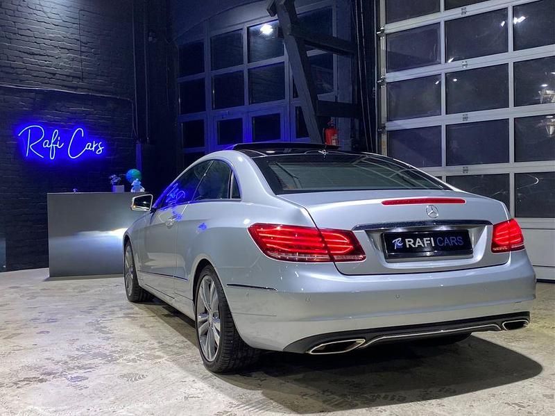 Gebraucht Mercedes E250 204 PS (150 kW) 2014 Silber