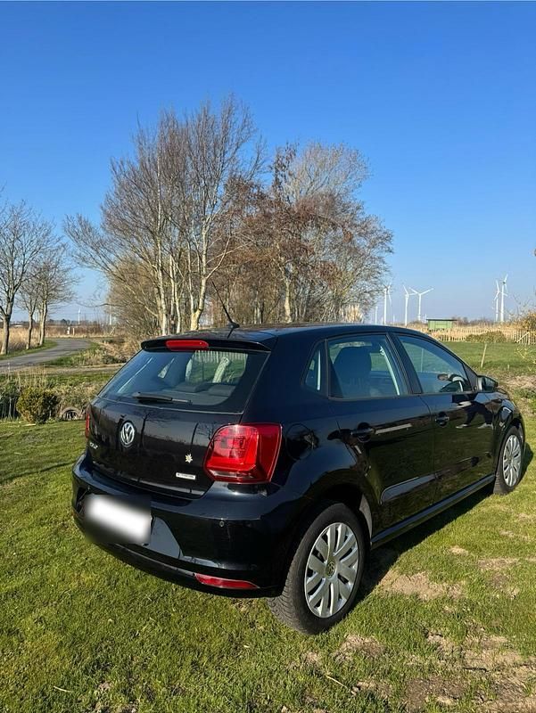 Gebraucht VW Polo 75 PS (55 kW) 2014 Schwarz Limousine