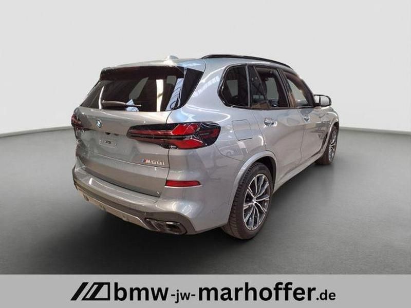 Gebraucht BMW X5 M Sport 530 PS (389 kW) 2025 Grau (dravitgrau metallic) SUV