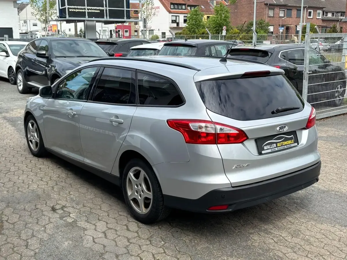 Gebraucht Ford Focus Trend 116 PS (85 kW) 2011 Other Kombi
