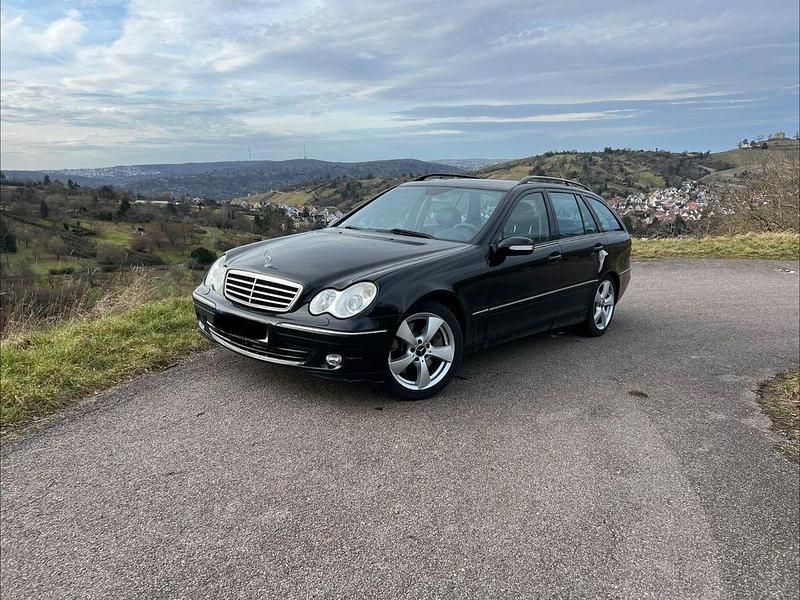 Gebraucht Mercedes C320 Avantgarde 218 PS (160 kW) 2004 Schwarz Limousine
