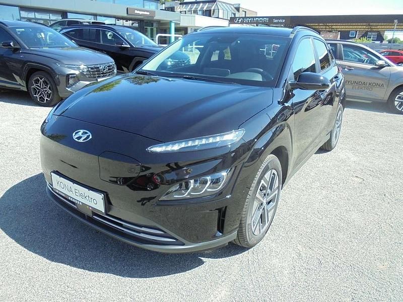 Phantom black Gebraucht 2023 Hyundai Kona Advantage SUV | 25.000 € (Teuer) - Bild 1/4