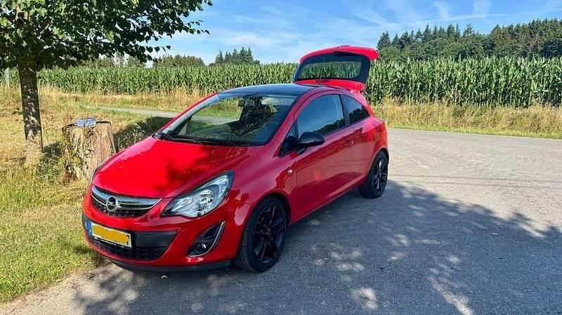 Schwarz Gebraucht 2014 Opel Corsa Color Edition Kleinwagen | 3.200 € (Fairer Preis) - Bild 1/4