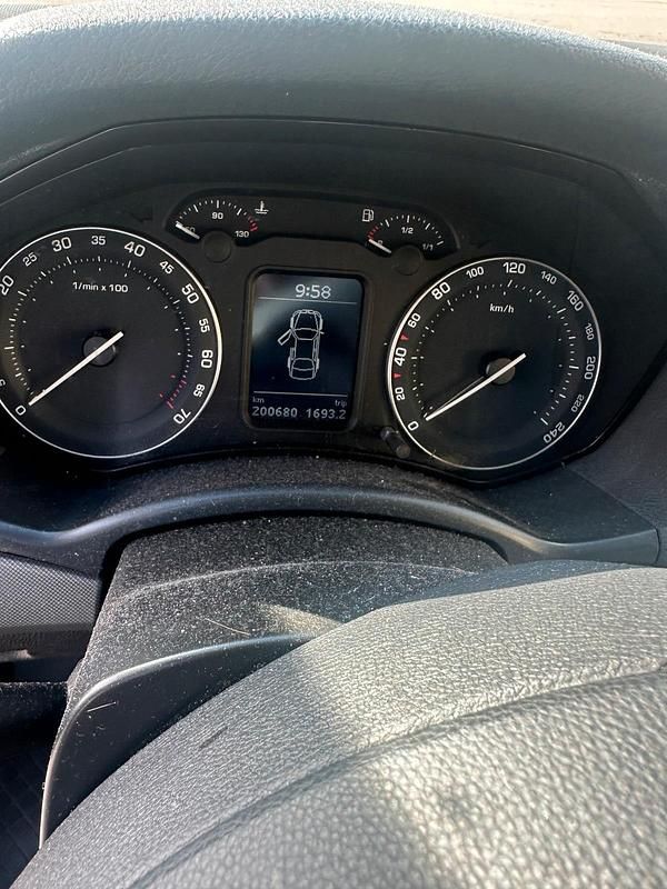 Gebraucht Skoda Octavia 245 PS (180 kW) 2024 Grün Limousine