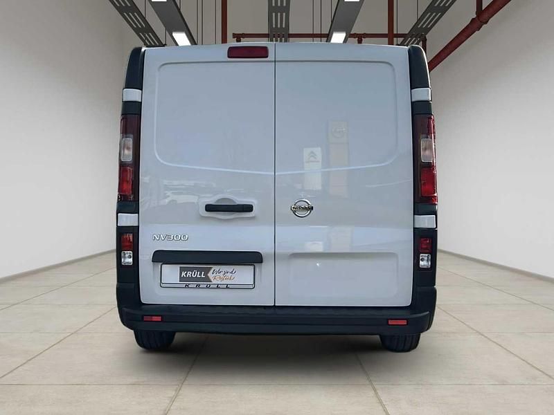 Gebraucht Nissan NV300 120 PS (88 kW) 2021 Weiß Van