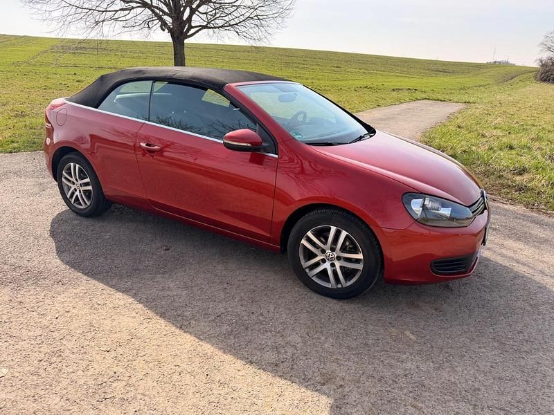 Gebraucht VW Golf Cabriolet 105 PS (77 kW) 2015 Rot Cabrio