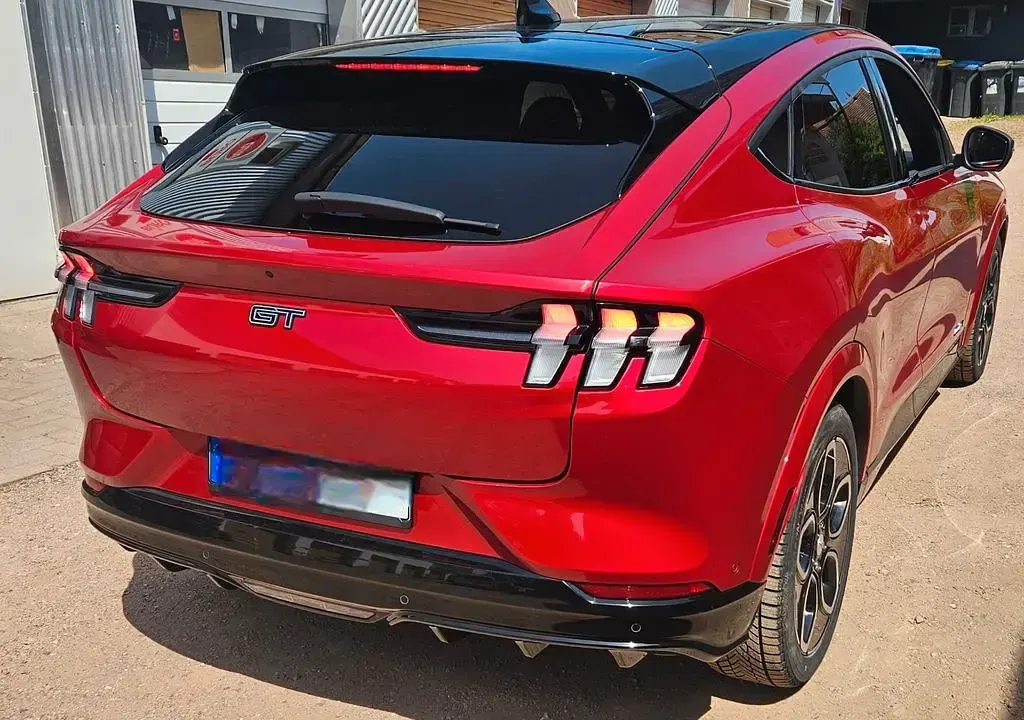 Usata Ford Mustang Mach-E 358 kW (487 CV) 2024 Rosso SUV