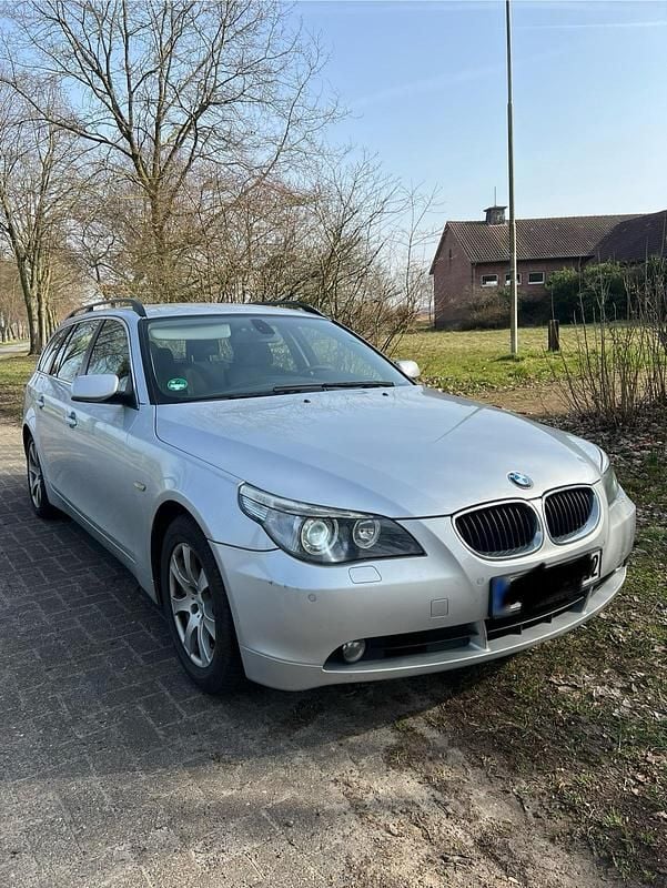 Usata BMW 525 192 CV (141 kW) 2004 Argento Station wagon
