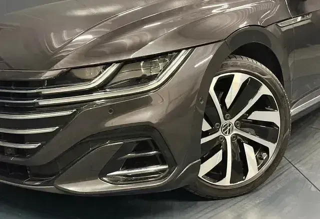 Gebraucht VW Arteon R-line 280 PS (205 kW) 2022 Mangangrau metallic Kombi